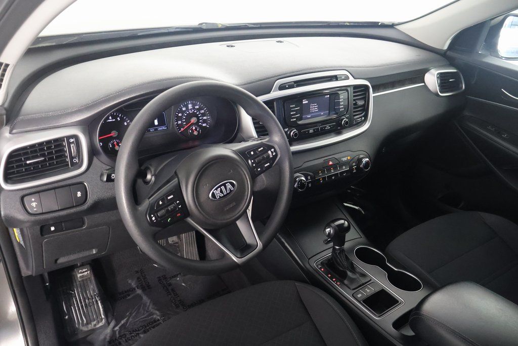 2017 Kia Sorento LX 7