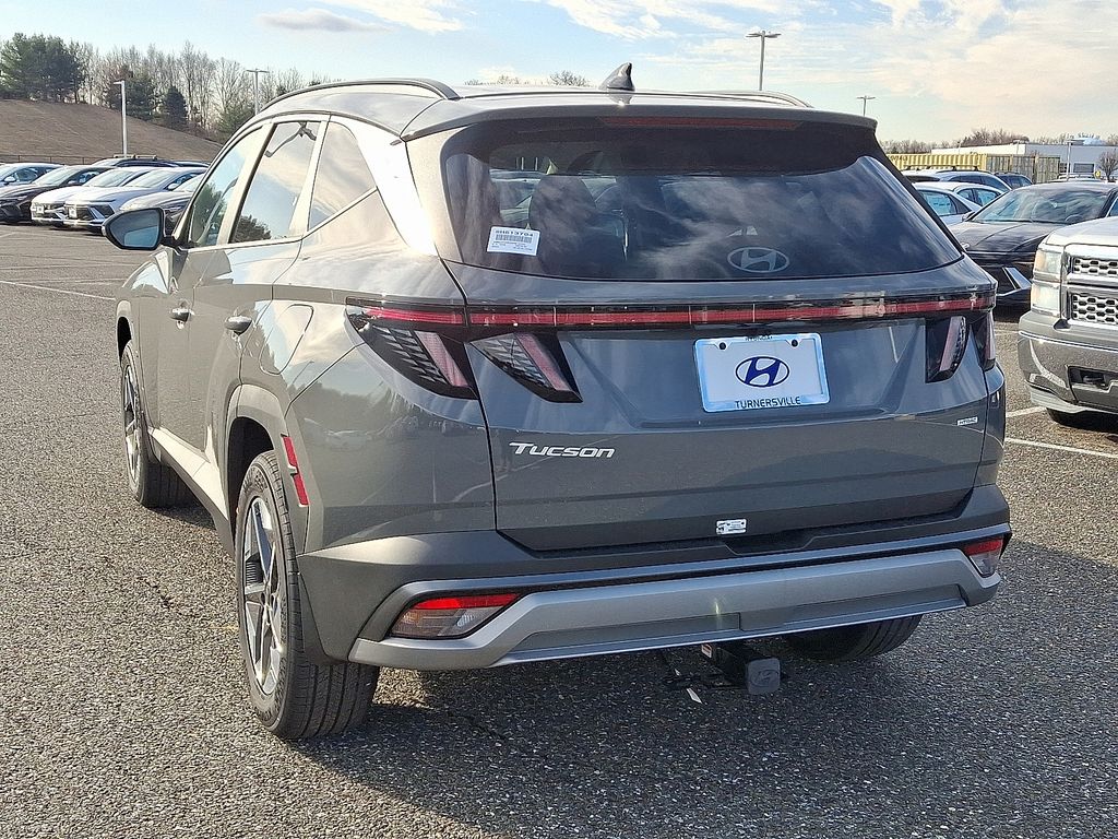 Thumbnail: 2025 Hyundai Tucson - 3