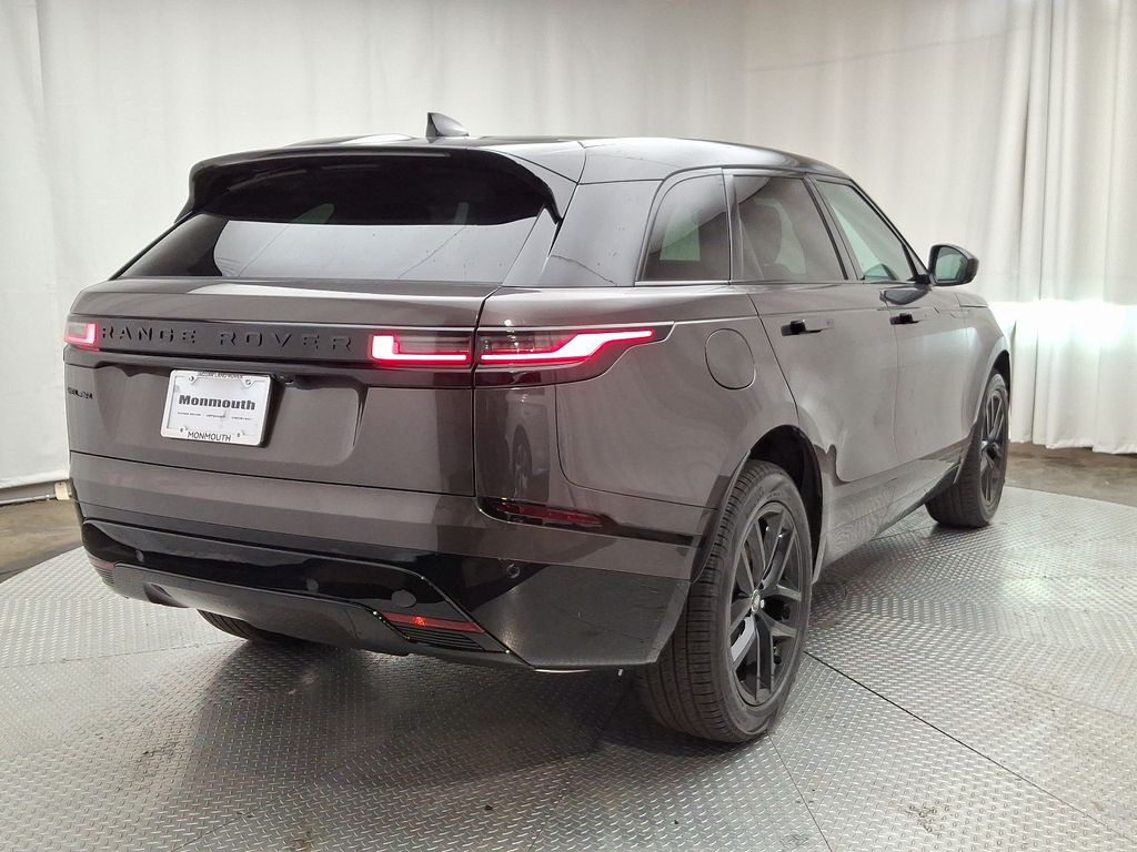 2025 Land Rover Range Rover Velar Dynamic SE 3