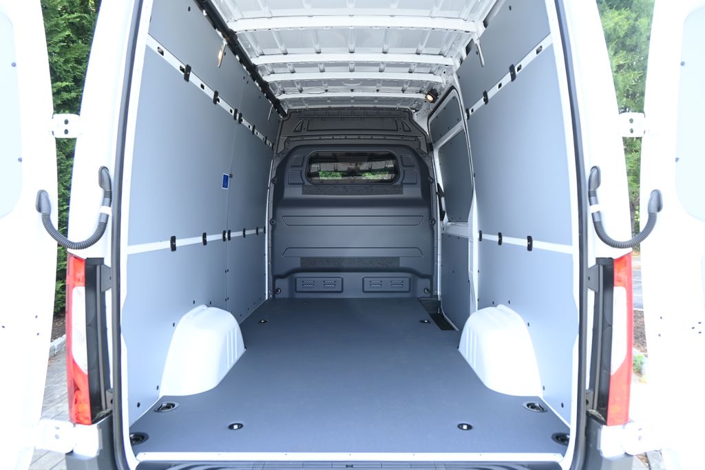 Thumbnail: 2026 Mercedes-Benz Sprinter - 29