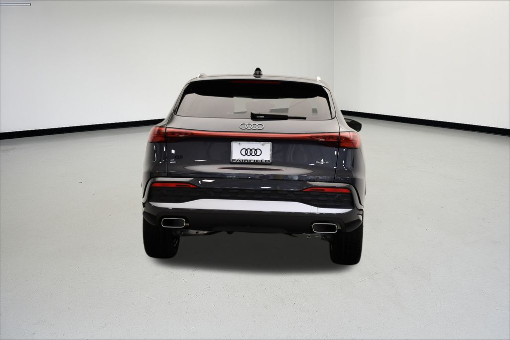 Thumbnail: 2025 Audi Q5 - 4