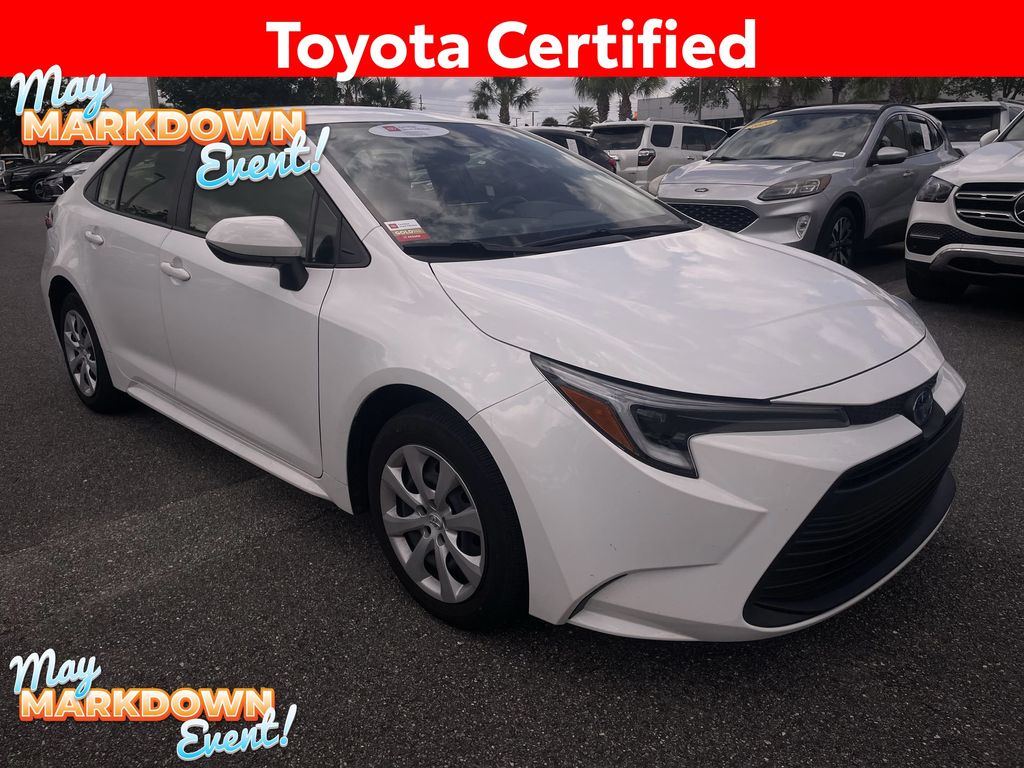 2025 Toyota Corolla LE Hybrid CVT's photo