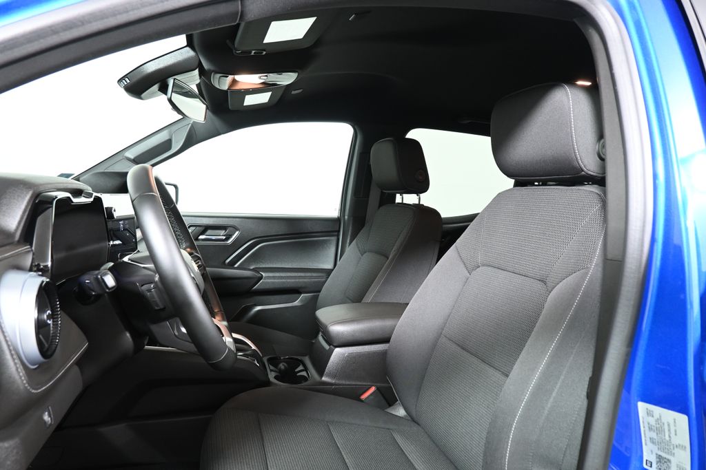 Thumbnail: 2023 Chevrolet Colorado - 15