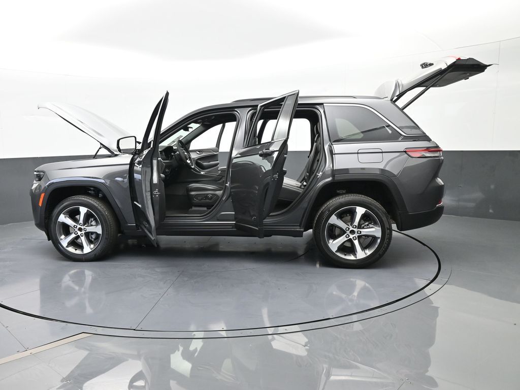 New 2026 Baltic Gray Metallic Clearcoat Jeep Limited image 68