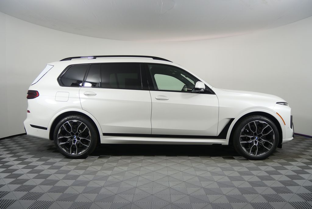 Thumbnail: 2026 BMW X7 - 2