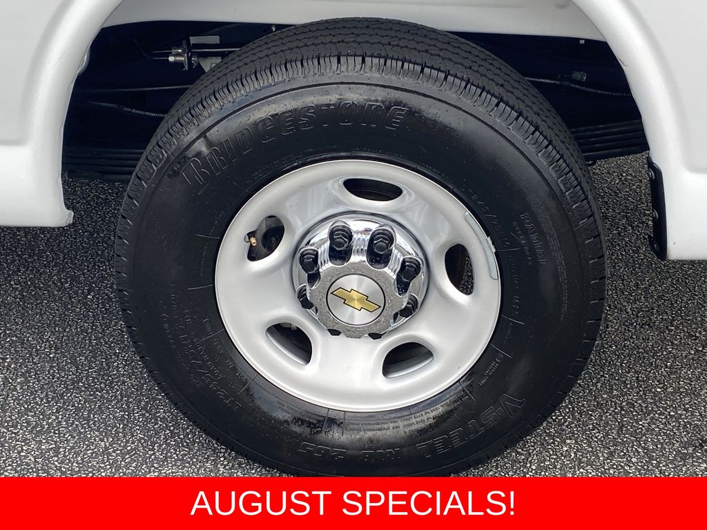 Used 2025 Chevrolet Express 3500 Van