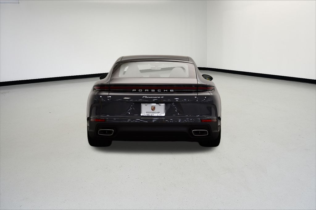 Thumbnail: 2025 Porsche Panamera - 4