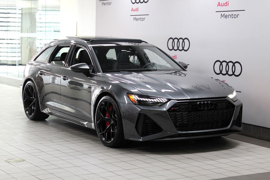 Thumbnail: 2026 Audi RS 6 - 8