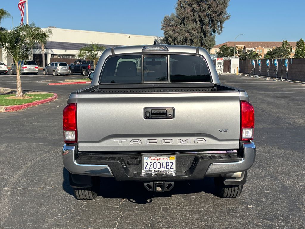 Thumbnail: 2016 Toyota Tacoma - 6