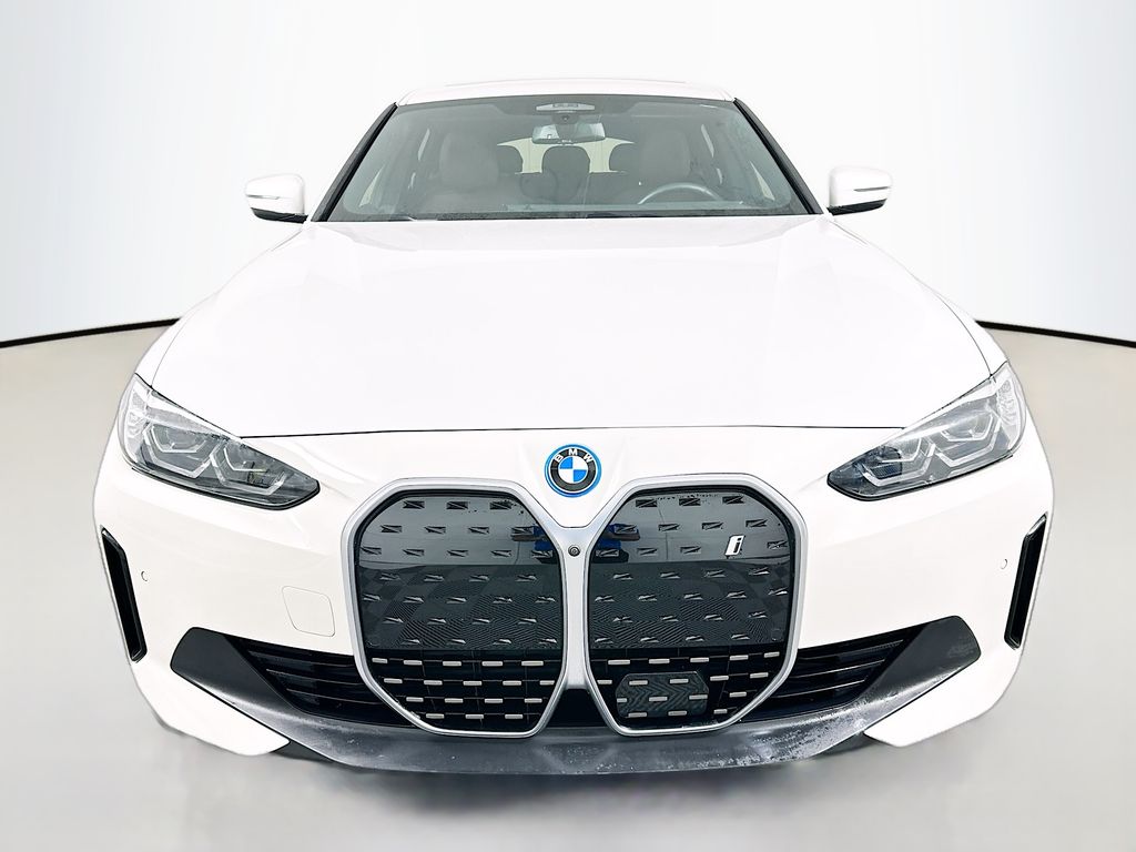 Thumbnail: 2023 BMW i4 - 2