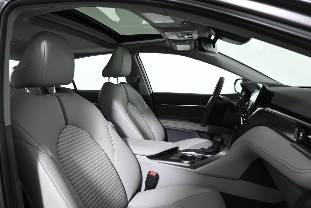 Thumbnail: 2024 Toyota Camry - 26