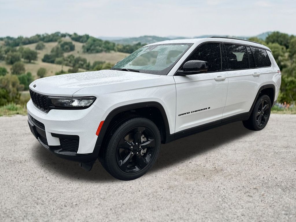 Used Car 2023 Jeep Grand Cherokee L  Altitude For Sale Under $30,000 In Austin, Texas