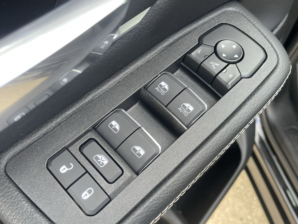 2026 Ram 1500 Laramie - 10