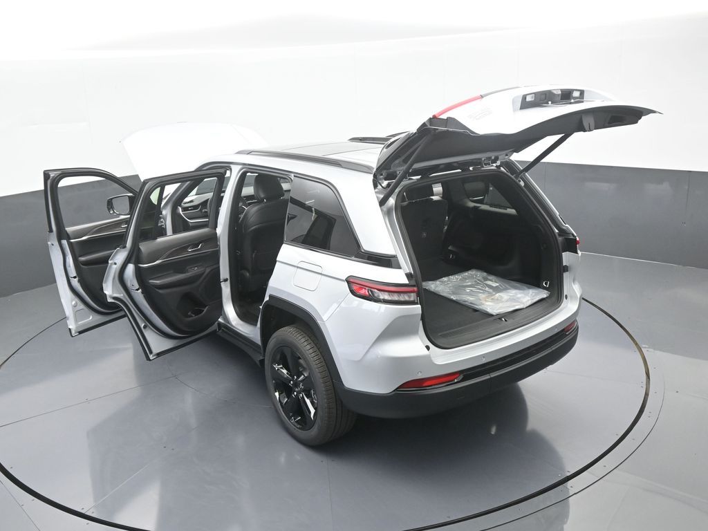 New 2025 Silver Zynith Jeep Limited image 61