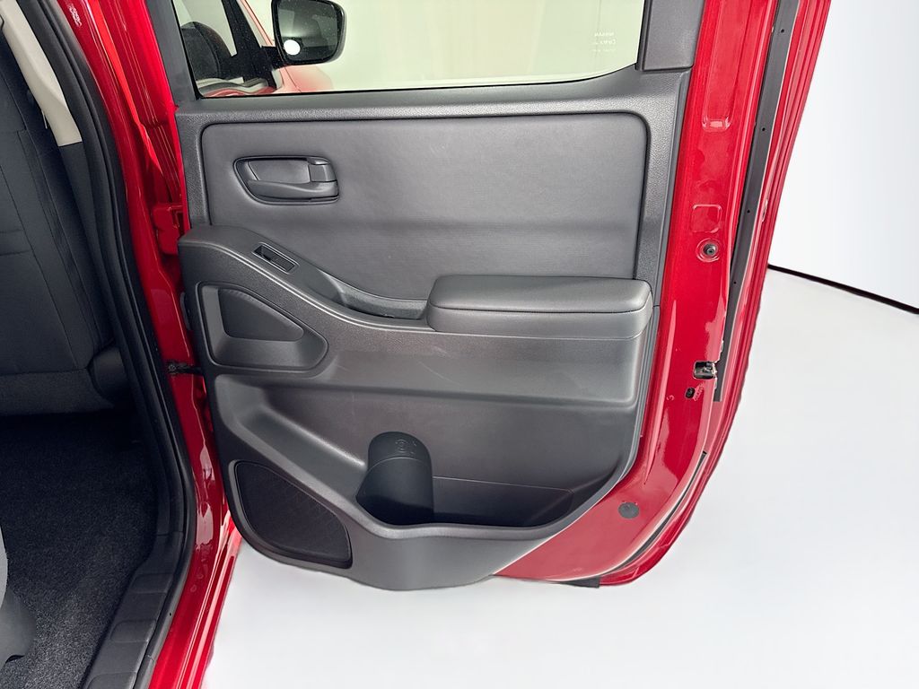 Thumbnail: 2022 Nissan Frontier - 27