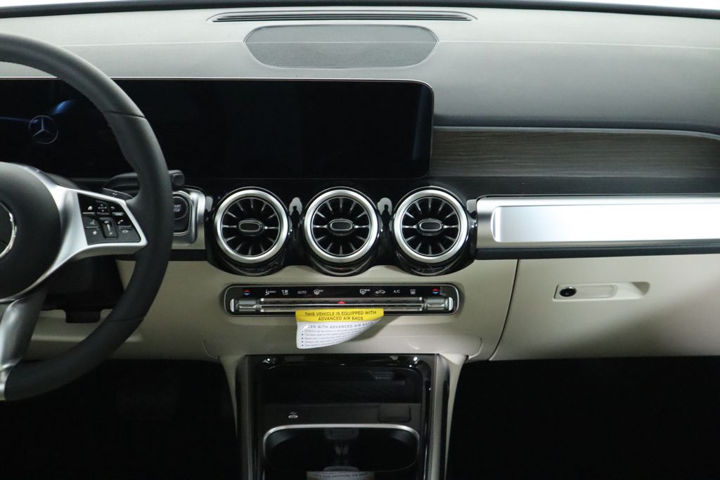 2025 Mercedes-Benz EQB 250+ 15