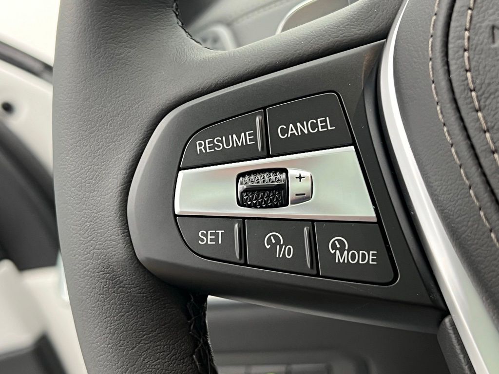 Thumbnail: 2026 BMW X5 - 18