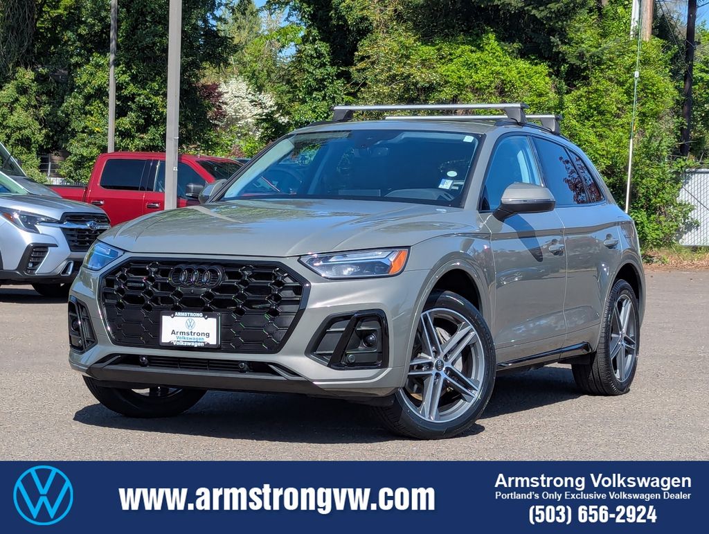 Gray Metallic 2023 Audi Q5 Hybrid Plug-in e quattro Premium Plus S Line AWD SUV / Crossover All-Wheel Drive 7-Speed Automatic