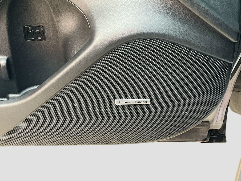 Used 2024 Silver Subaru Wilderness image 19