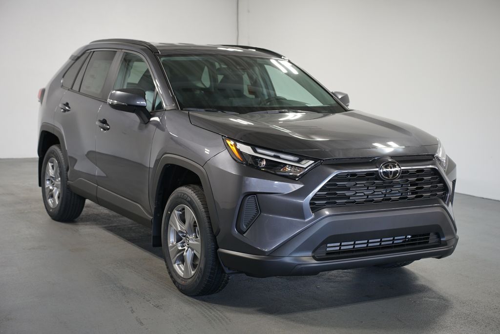 Thumbnail: 2025 Toyota RAV4 - 3