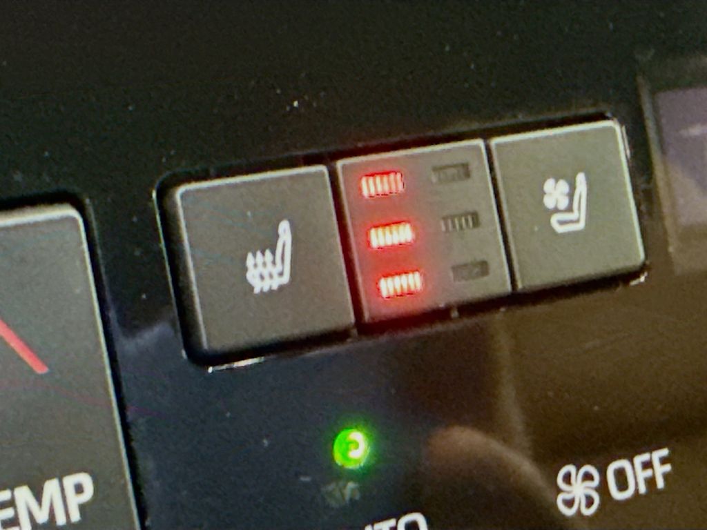 Thumbnail: 2020 Toyota Avalon - 20