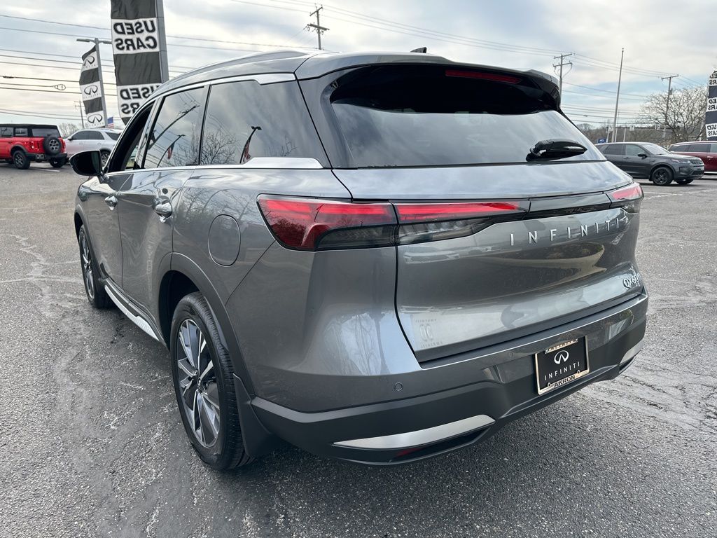2026 INFINITI QX60 LUXE - Image 3