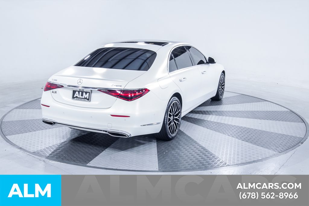 Used 2022 White Mercedes-Benz S 580 image 9