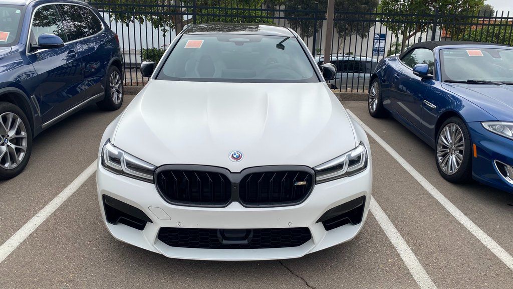 Thumbnail: 2021 BMW M5 - 2