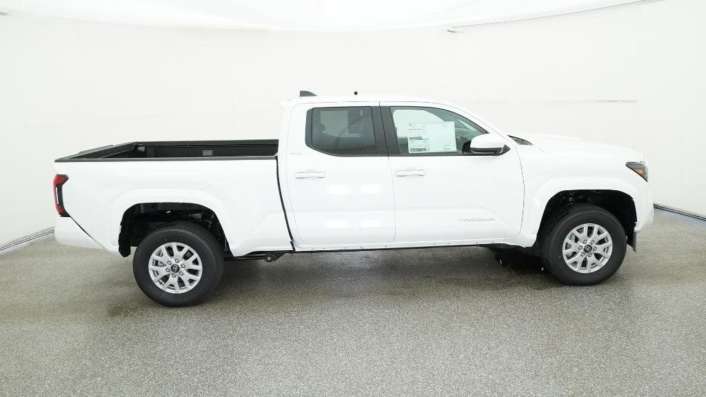 Thumbnail: 2025 Toyota Tacoma - 4