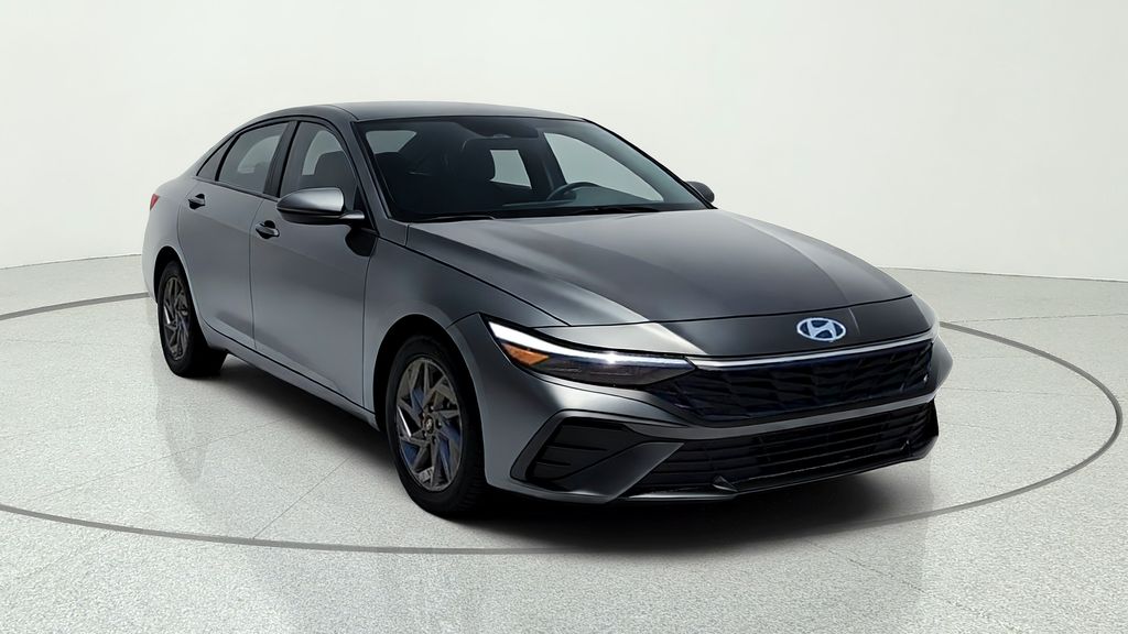 Amazon Gray 2024 Hyundai Elantra Sedan Front-Wheel Drive Continuously Variable Transmission