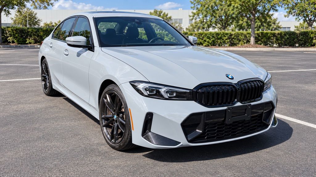 2023 BMW 3 Series 330i xDrive AWD