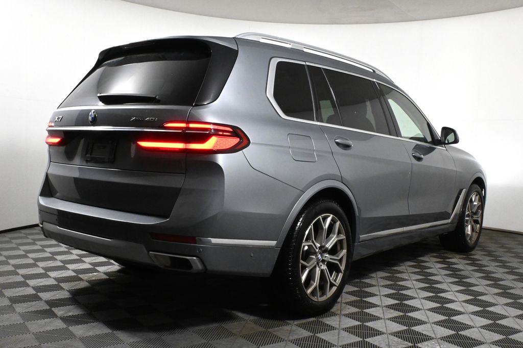 Thumbnail: 2024 BMW X7 - 6