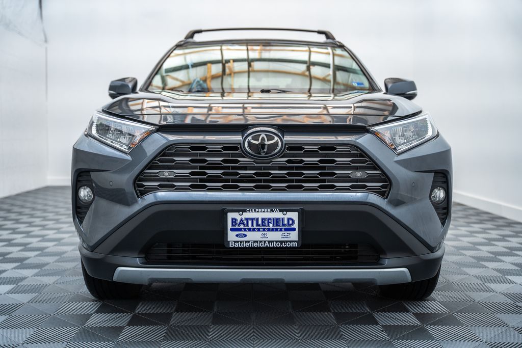 ToyotaRAV42