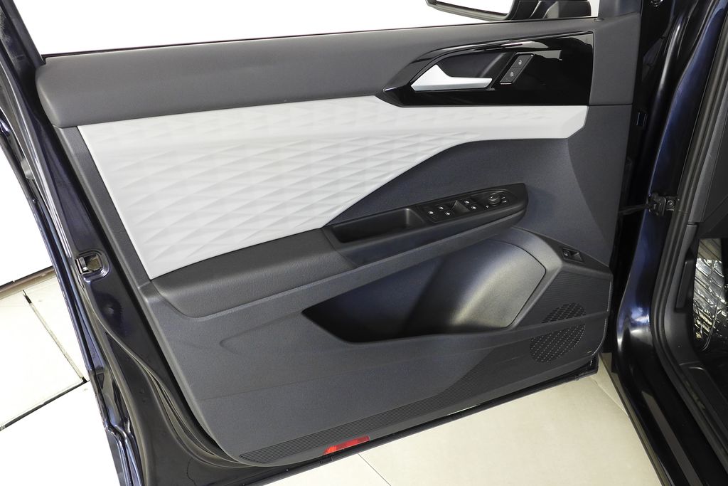2022 Volkswagen Taos S 11
