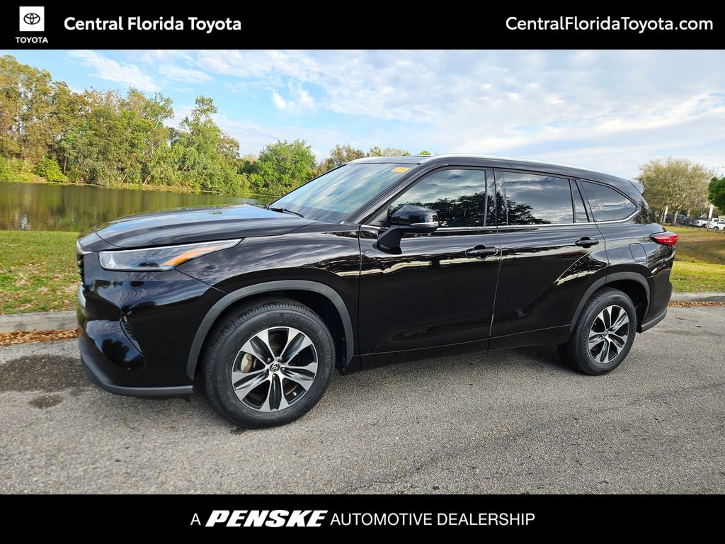 2021 Toyota Highlander XLE -
                Orlando, FL