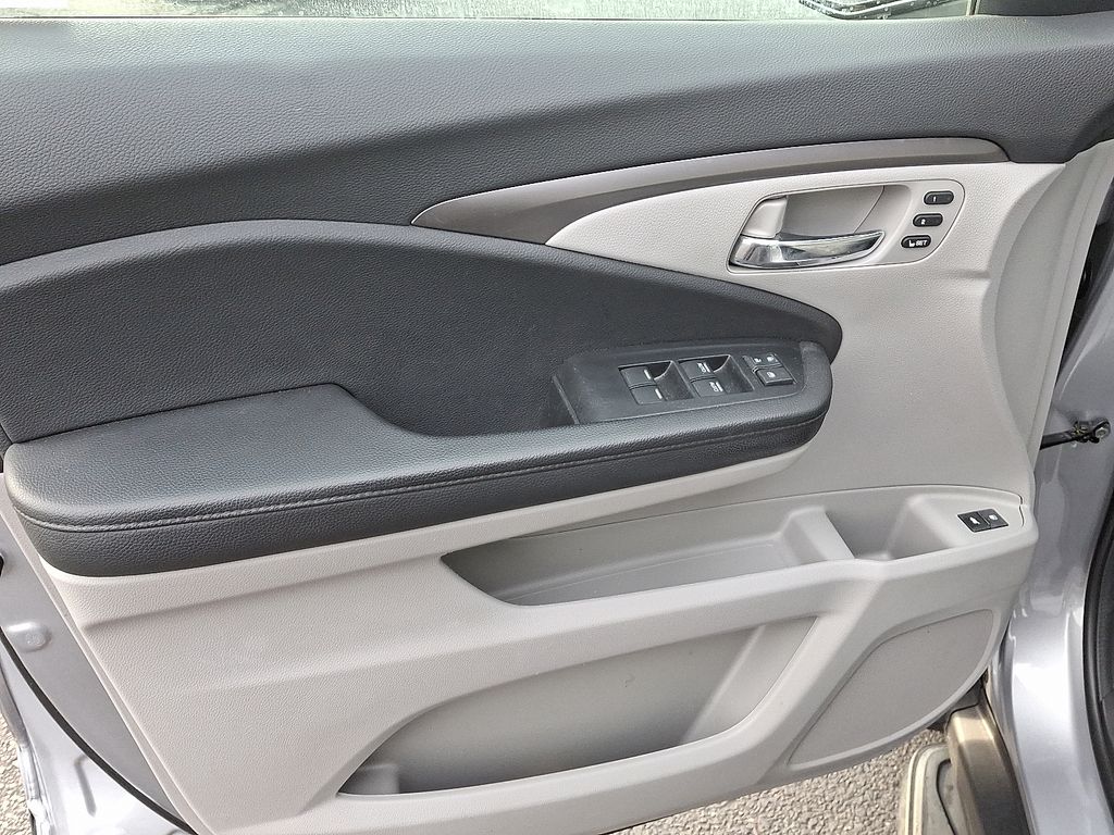 Thumbnail: 2022 Honda Pilot - 13