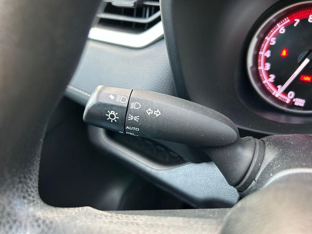 Thumbnail: 2023 Toyota RAV4 - 22