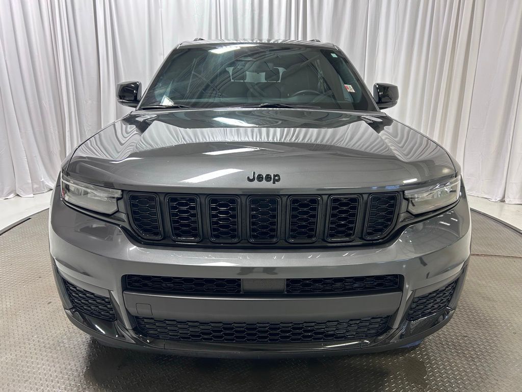 used 2022 Jeep Grand Cherokee L car, priced at $32,899
