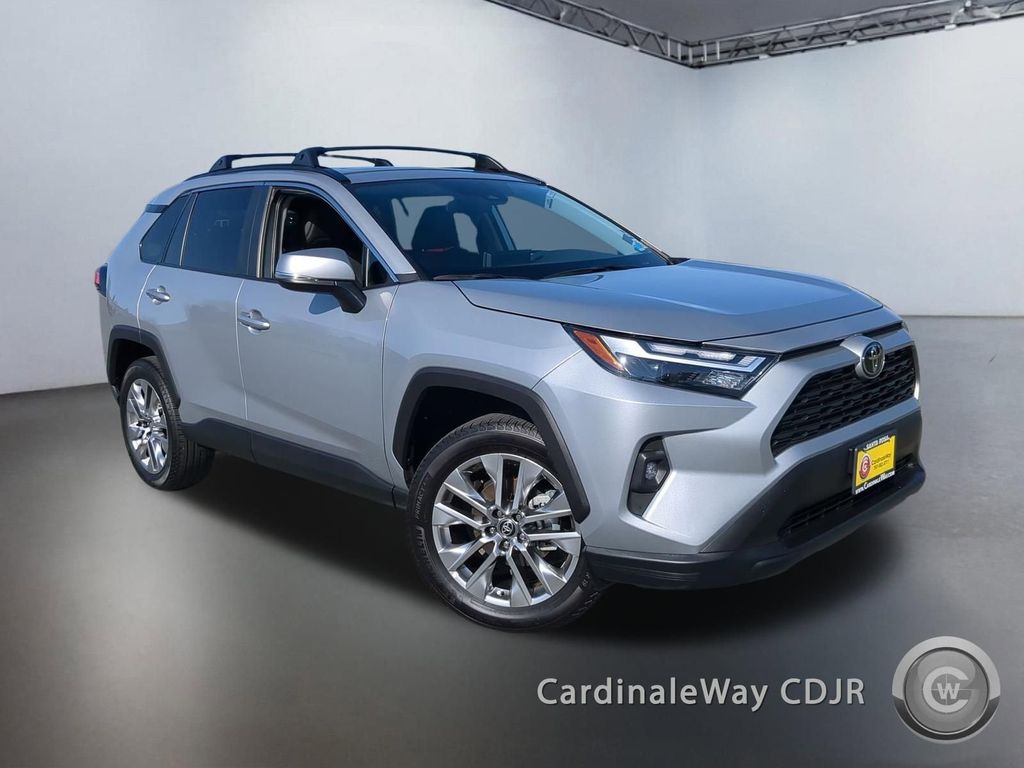 Silver Sky Metallic 2025 Toyota RAV4 XLE Premium AWD SUV / Crossover All-Wheel Drive 8-Speed Automatic