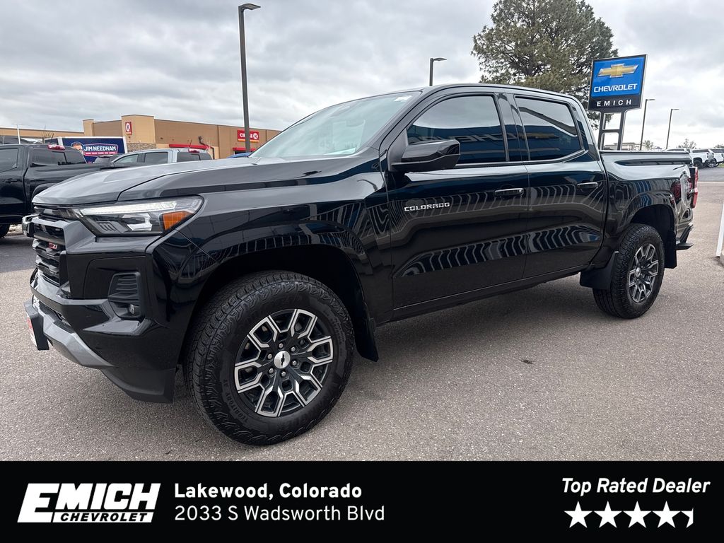 Black 2024 Chevrolet Colorado Pickup Truck Four-Wheel Drive 8-Speed Automatic