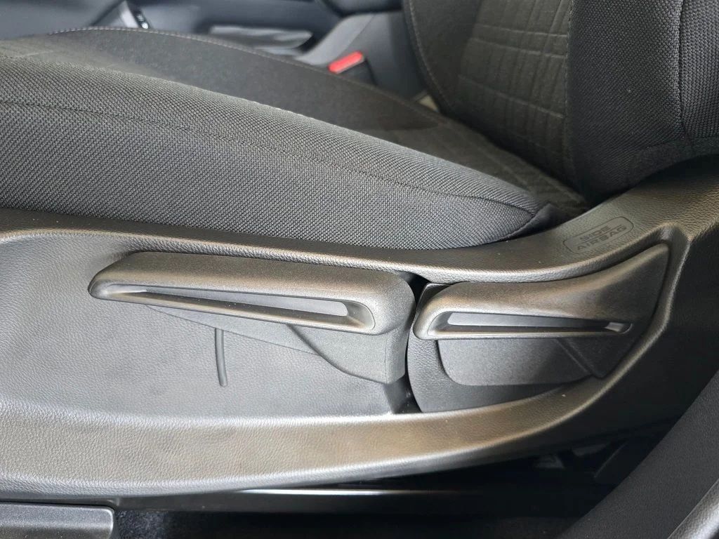 Thumbnail: 2027 Honda HR-V - 16