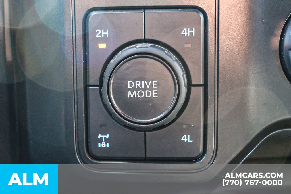Used 2025 Black Ford Platinum image 43