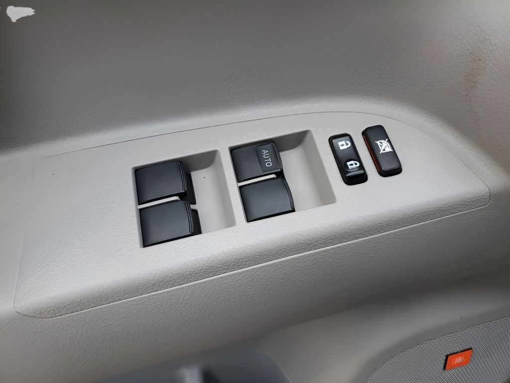 Used Car 2012 Toyota Highlander  Limited For Sale Under $12,000 In Austin, Texas