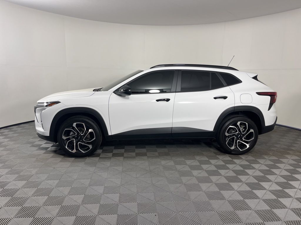 Thumbnail: 2025 Chevrolet Trax - 2