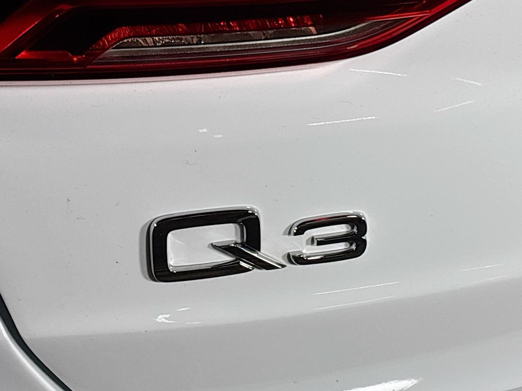 2024 Audi Q3 Premium