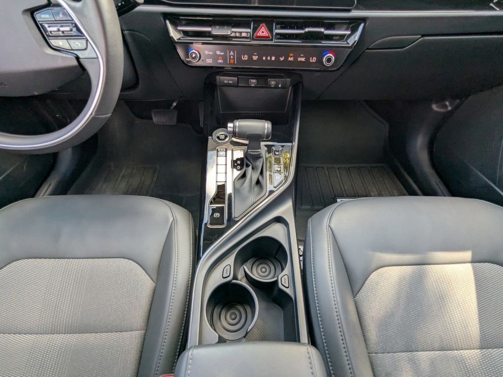 2025 Kia Niro EX
