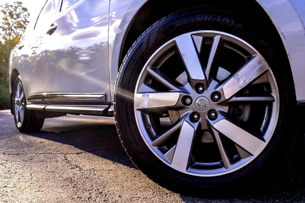 Used Car 2015 Nissan Pathfinder  Platinum For Sale Under $12,000 In Taylor, Texas
