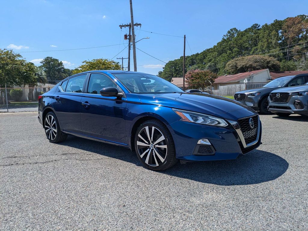 2020 Nissan Altima SR