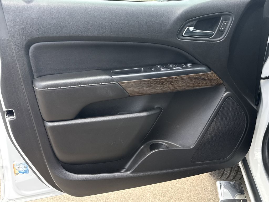 2019 GMC Canyon Denali White at AutoSavvy Houston Southwest