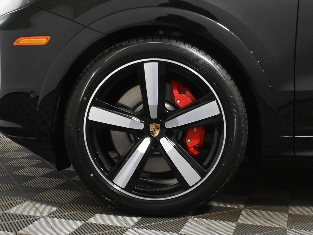 Thumbnail: 2025 Porsche Cayenne - 13
